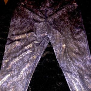 Ideology Navy Blue Size 2X Snakeskin like leggins!